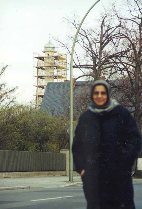 North minaret visible from half a mile distance